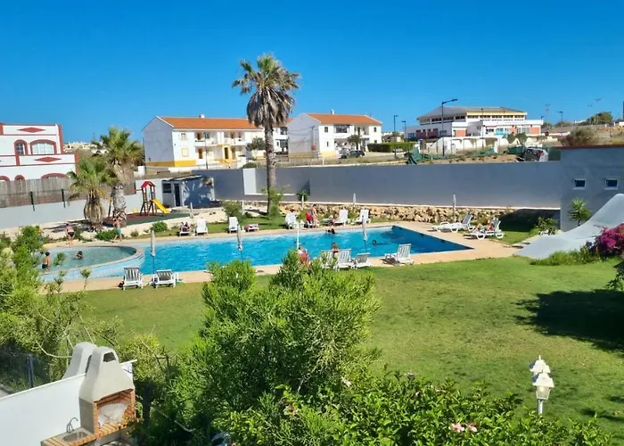 Enjoy Pool, Beach And More At This Nice Apartment Only 3 Minutes From Mareta\'S Beach
