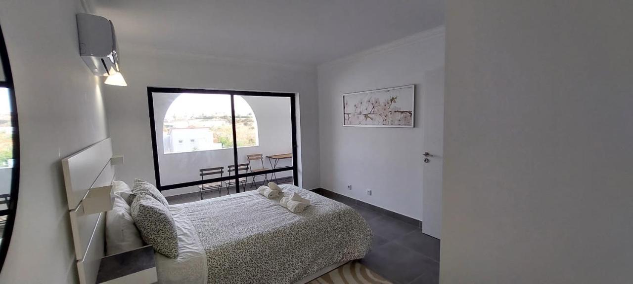 Enjoy Pool, And At Only 3 Minutes From Mareta's
