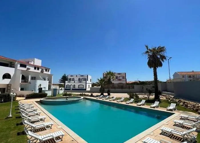 Enjoy Pool, Beach And More At This Nice Apartment Only 3 Minutes From Mareta\'S Beach