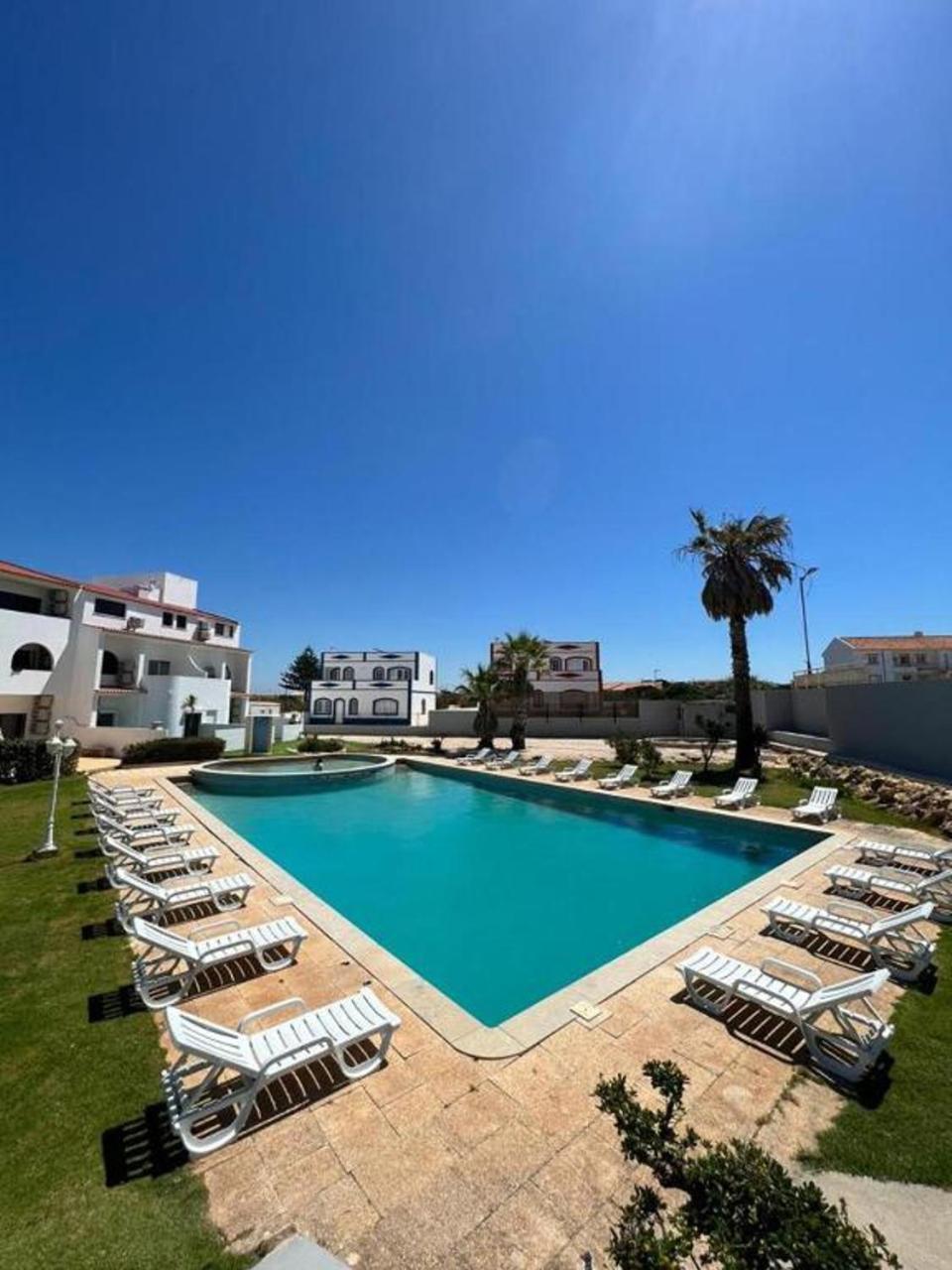 Mareta Oasis: Poolside Retreat Steps From Shore *
